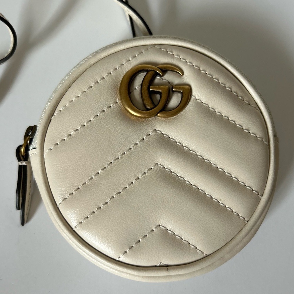 Gucci Off White Ivory Matelasse Leather GG Marmont Mini Round Coin Purse Pouch - Picture 3 of 10